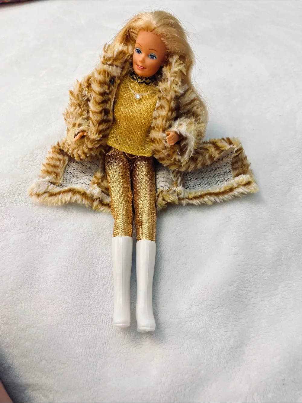 Vintage 1980 Golden Dream Barbie # 1874 Mattel Super Star Era Blonde Doll